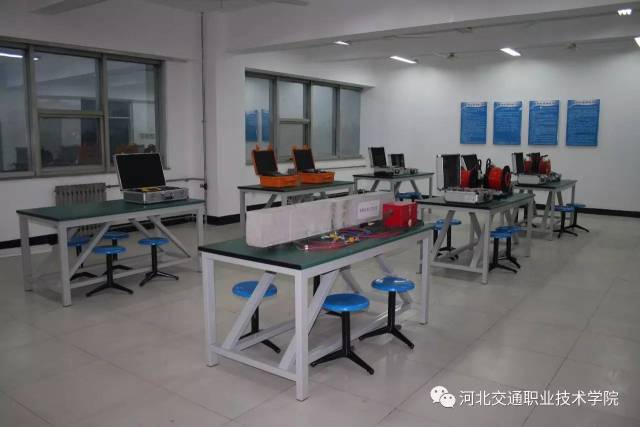 河北交通职业技术学院2017年招生宣传 土木工程系技术咨询